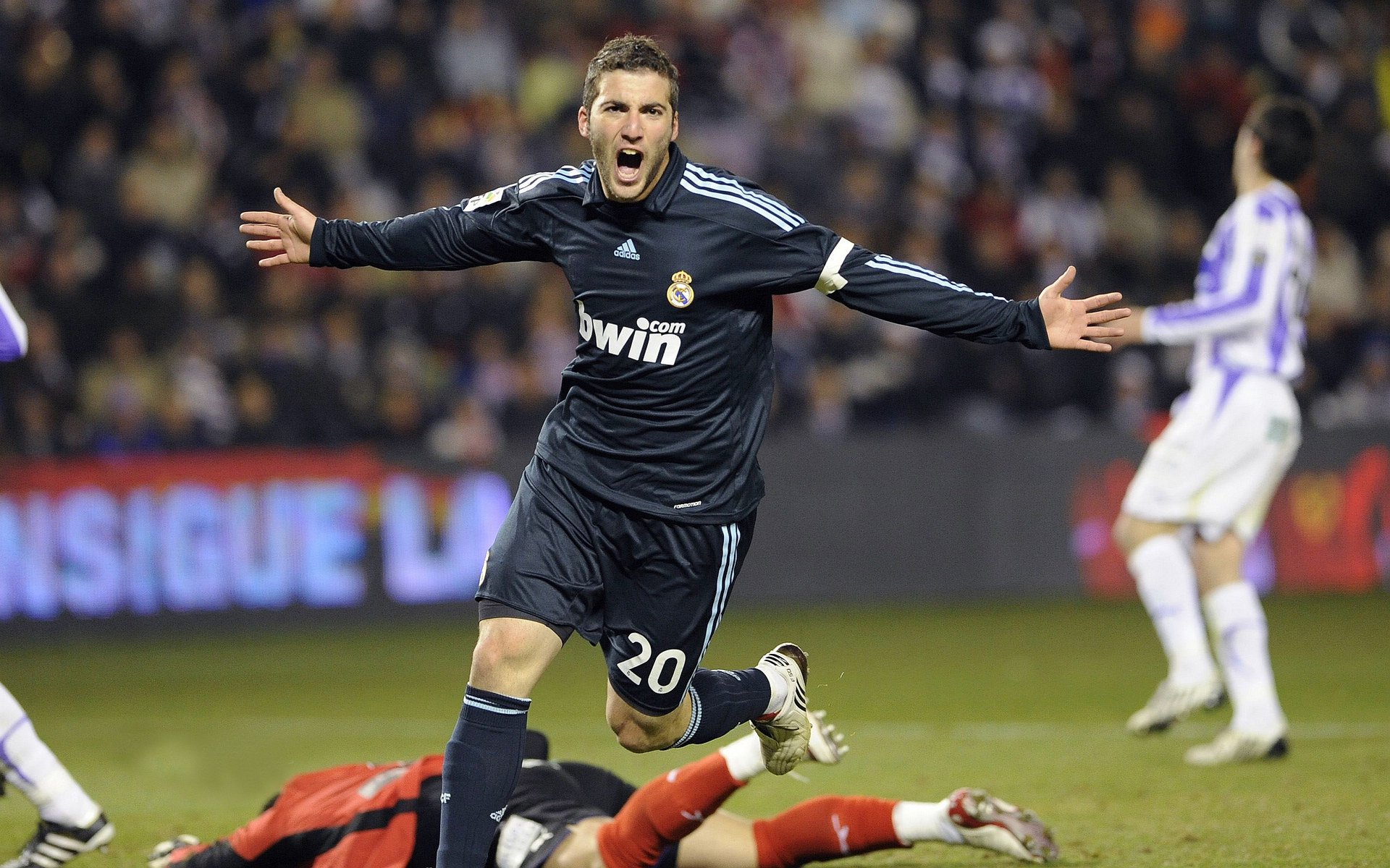 详细阅读:足球界最经典德比大战,足坛最火爆的德比 足球界最经典德比大战,足坛最火爆的德比